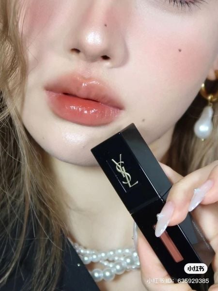 Son kem lì YSL the inks vinyl cream hight gloss lip satin #622