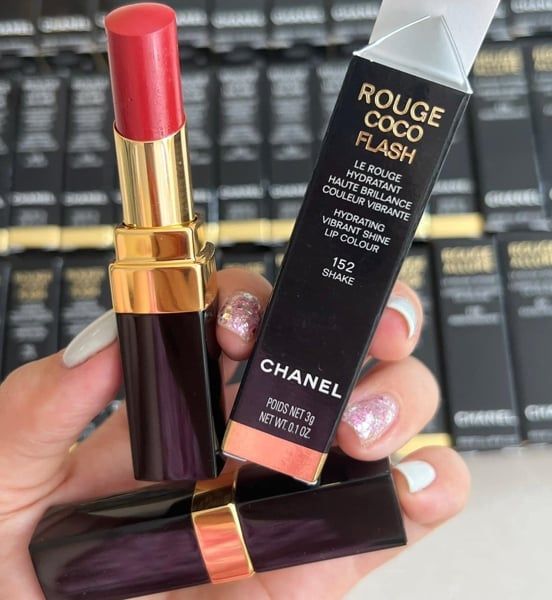 Son dưỡng CHANEL Rouge Coco Flash Hydrating Vibrant Shine #152