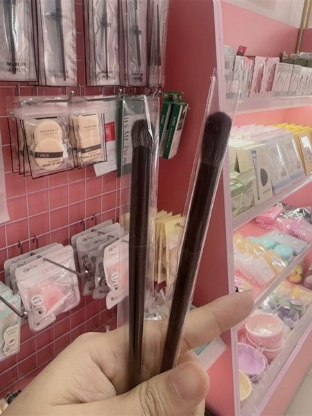 Cọ đơn vạt xéo , mắt và khối