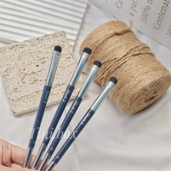 ￼Cọ đánh highlight sống mũi, đầu mũi, bắt sáng xương lông mày Fillimilli #532