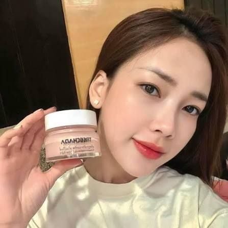 Kem lười nâng tone Treechada cream makeup