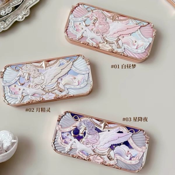 Bảng phấn mắt hoa biếc Flower Knows Knight Unicorn satin #02-moon elves