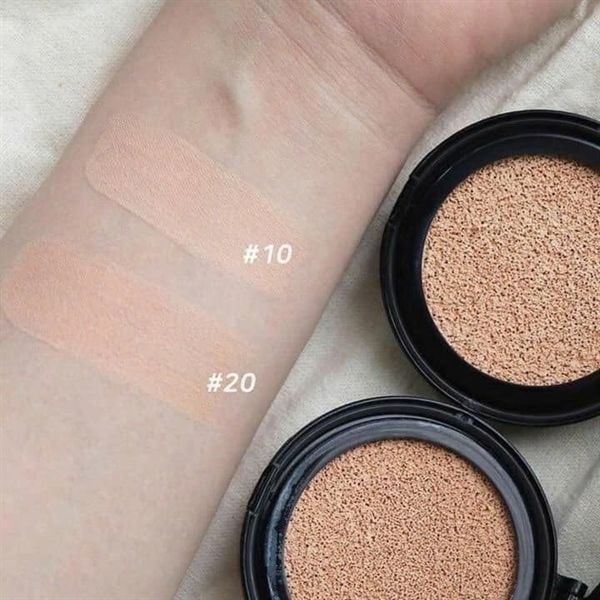 Phấn nước YSL le cushion encre de peau luminous matte #10