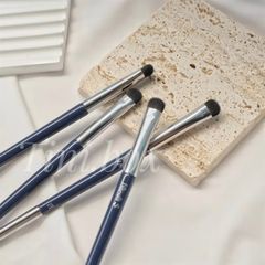 ￼Cọ đánh highlight sống mũi, đầu mũi, bắt sáng xương lông mày Fillimilli #532