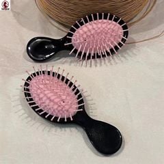 Lược Mini Tiện Dụng Kèm Charm #Đen