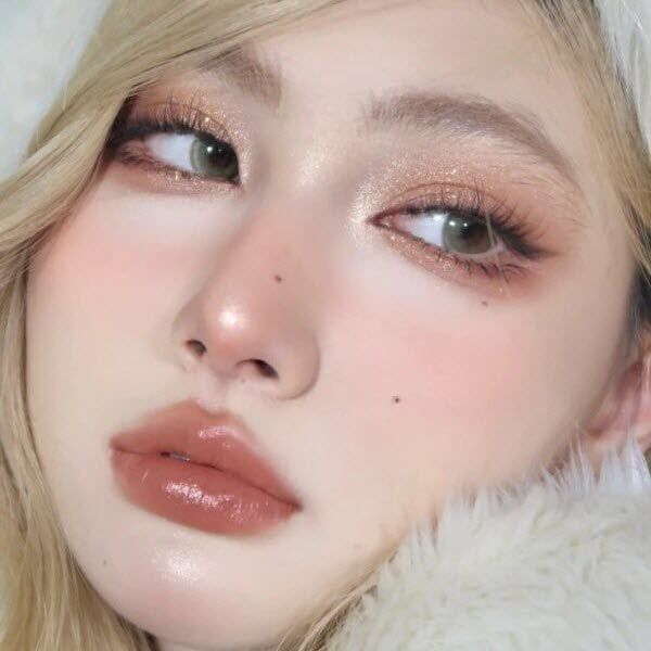 Son dưỡng CHANEL Rouge Coco Flash Hydrating Vibrant Shine Lip Colour #116 Easy