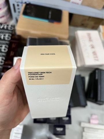 Kem nền haus labs by Lady gaga triclone skin tech foundation 050 fair cool 30ml