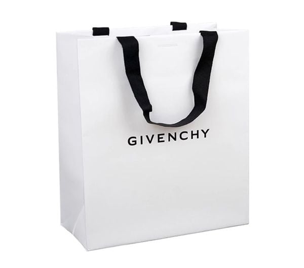 Túi giấy Givenchy Size S