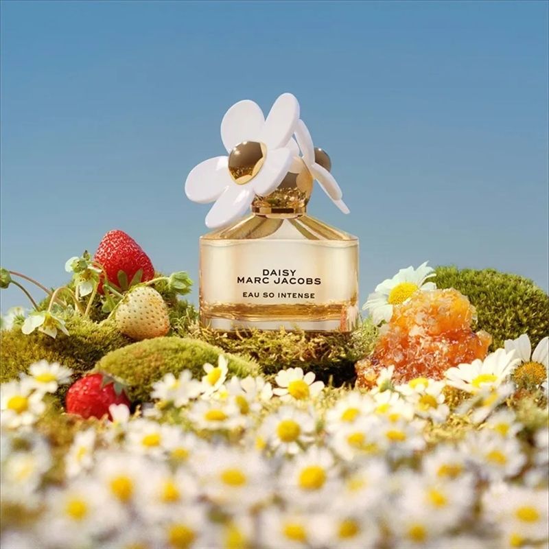 Nước Hoa Nữ Marc Jacobs Daisy Eau So Intense Eau De Parfum Spray 100ml
