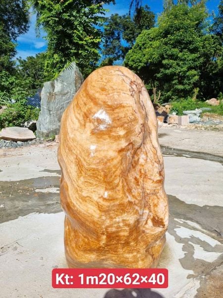 Đá phong thủy, cây đá phong thủy vàng, đá tự nhiên nguyên khối – vẻ đẹp sang trọng, nổi bật và gần gũi với thiên nhiên