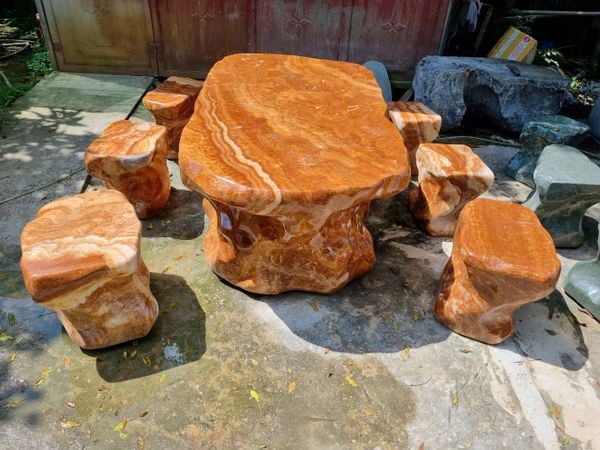 Bộ bàn ghế đá tự nhiên đá can xít vàng (thạch anh non) tự nhiên nguyên khối