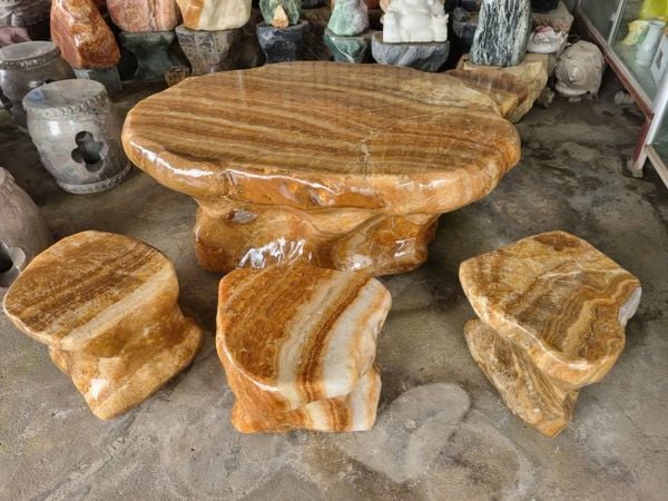 Bộ bàn ghế đá tự nhiên, bàn ghế đá nguyên khối, Bộ bàn nguyên khối chất đá can xít vàng( thạch anh non)