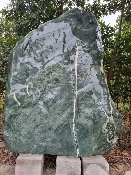 Biển hiệu bằng chất đá xanh cẩm thạch vân màu tự nhiên