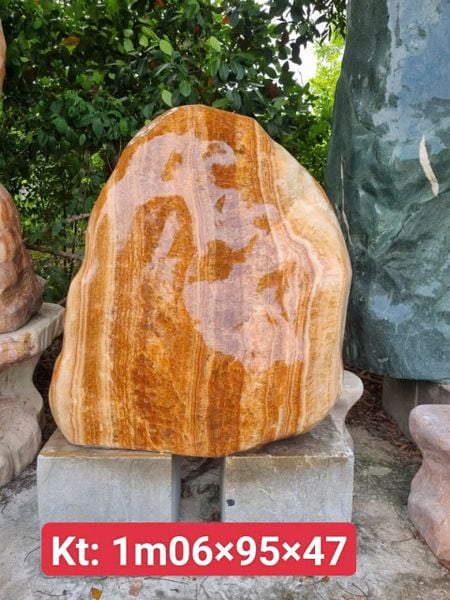 Đá phong thủy tự nhiên nguyên khối – Đá Canxit vàng (Thạch anh non) Thanh Hóa