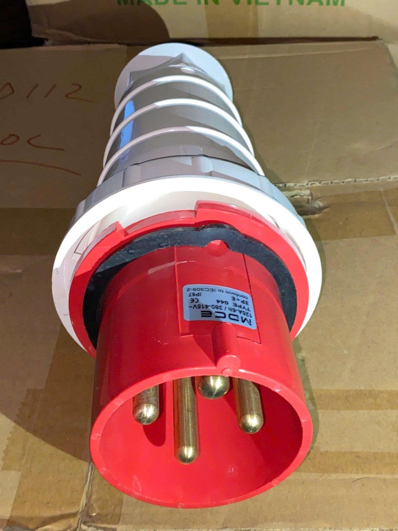  Phích cắm loại di động 3P + E 125A 