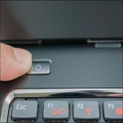 Sửa laptop bị vô nước bao nhiêu tiền