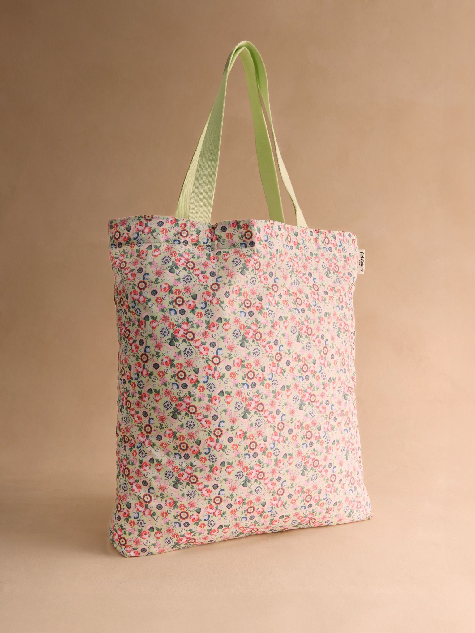  Túi gấp gọn Cath Kidston Foldaway Tote Pearly Queen Ditsy - H69437 