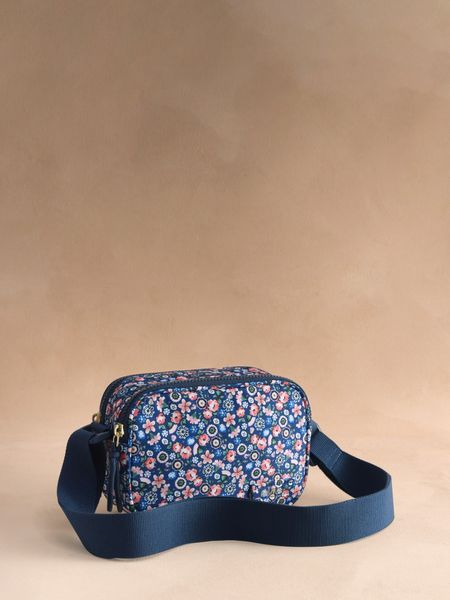  Túi đeo Cath Kidston Utility Crossbody Pearly Queen Ditsy - H69556 