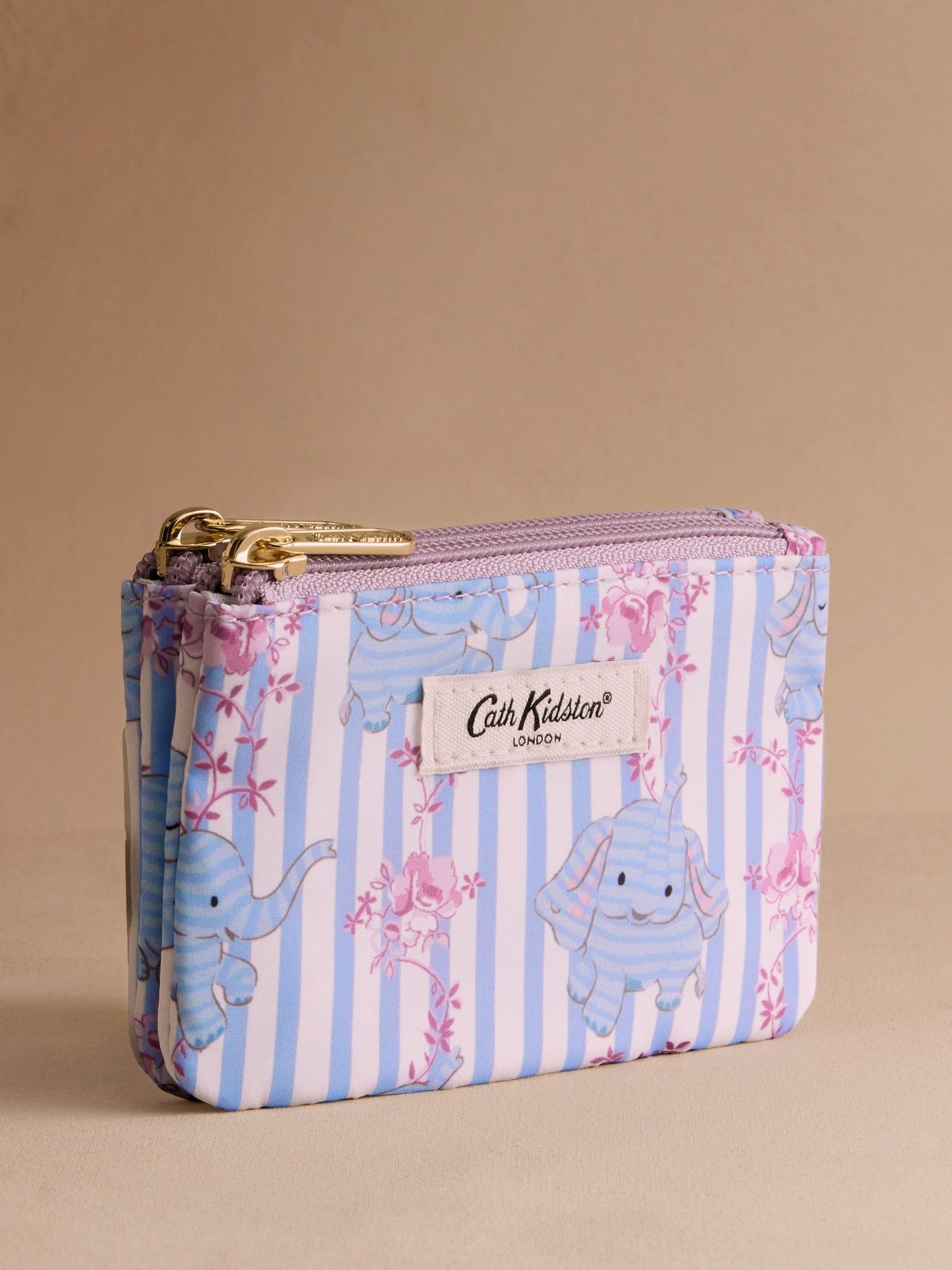  Ví nữ/ Cath Kidston Nana The Elephant - H69780 