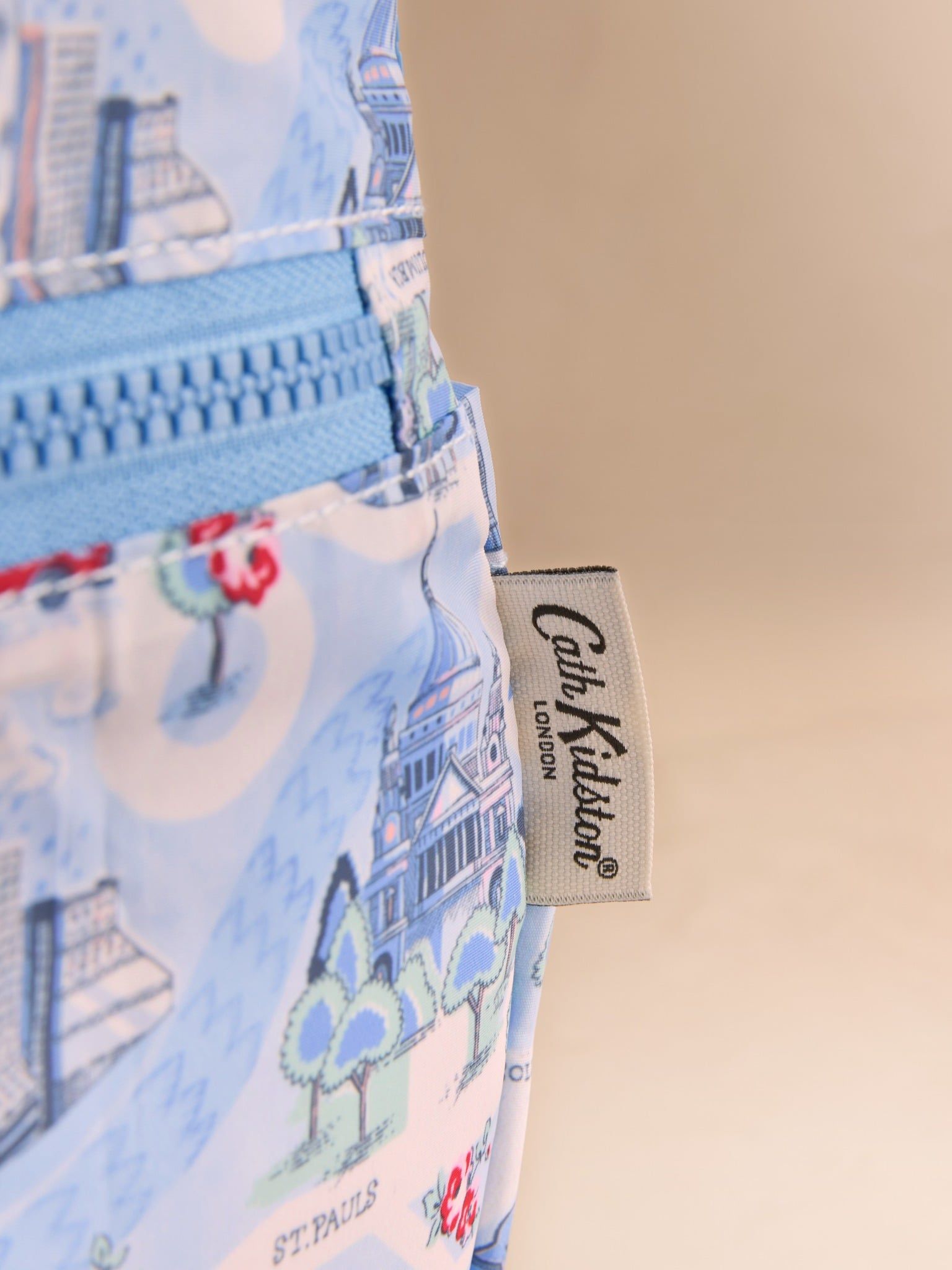  Balo gấp gọn Cath Kidston Foldaway Backpack London Town - W76092 