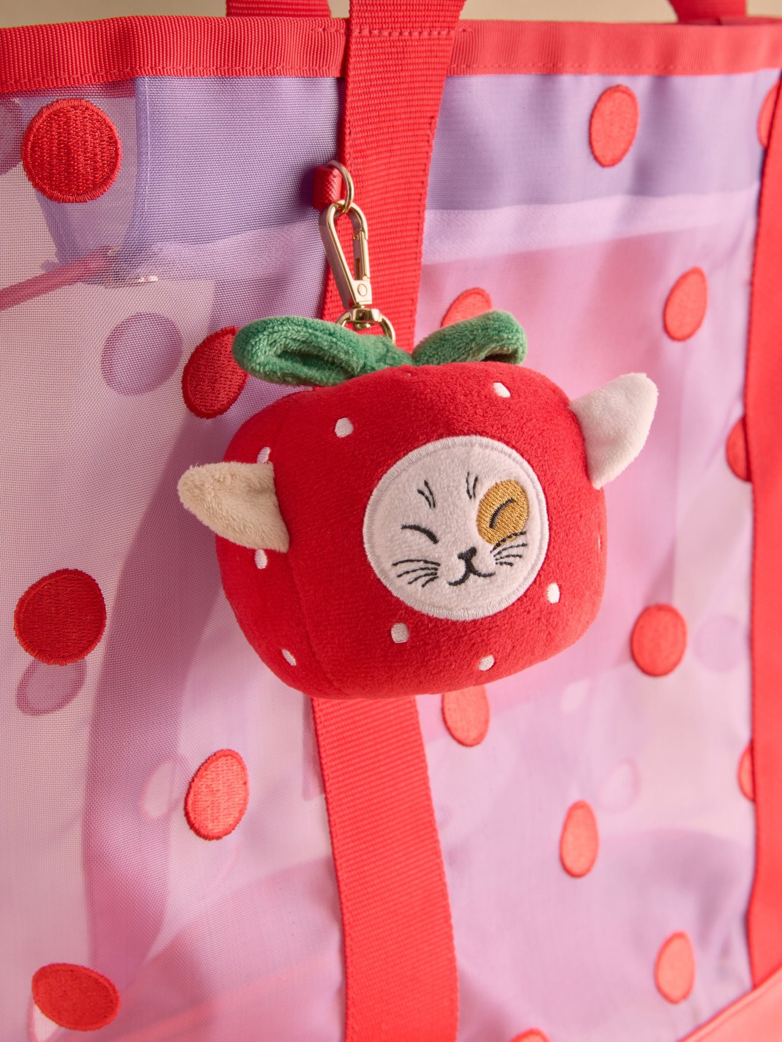  Charm Treo Túi Cath Kidston Hoạ Tiết Mèo Táo Đỏ V22710 
