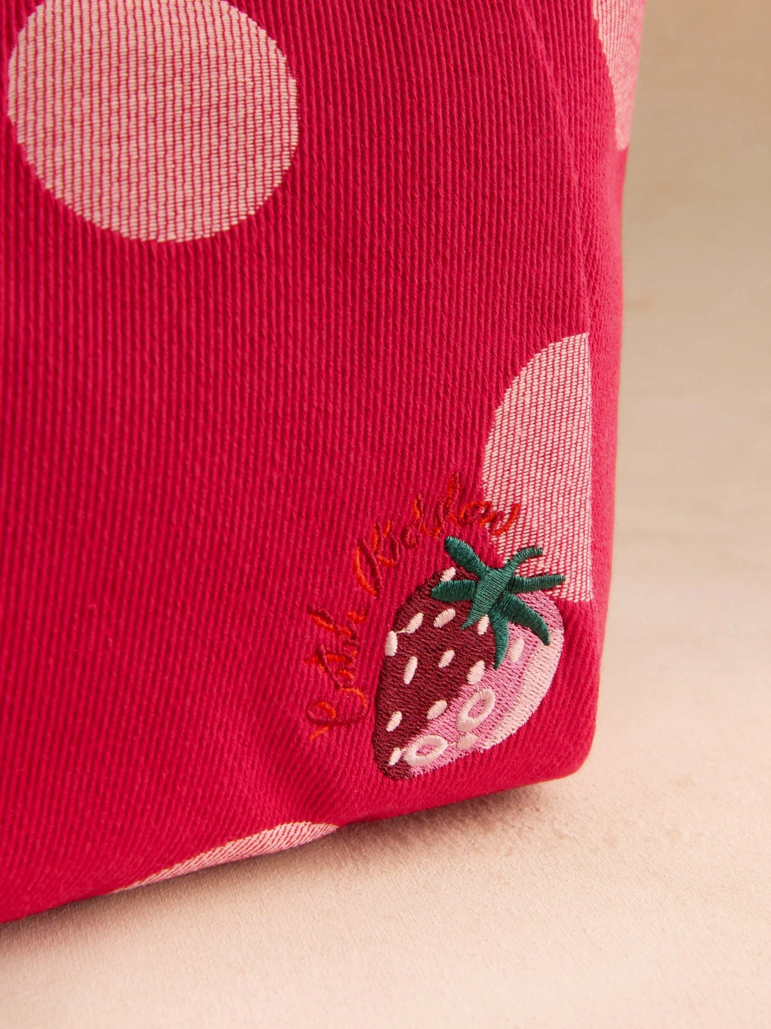  Túi Mini Cath Kidston Họa Tiết Red Spot G09664 