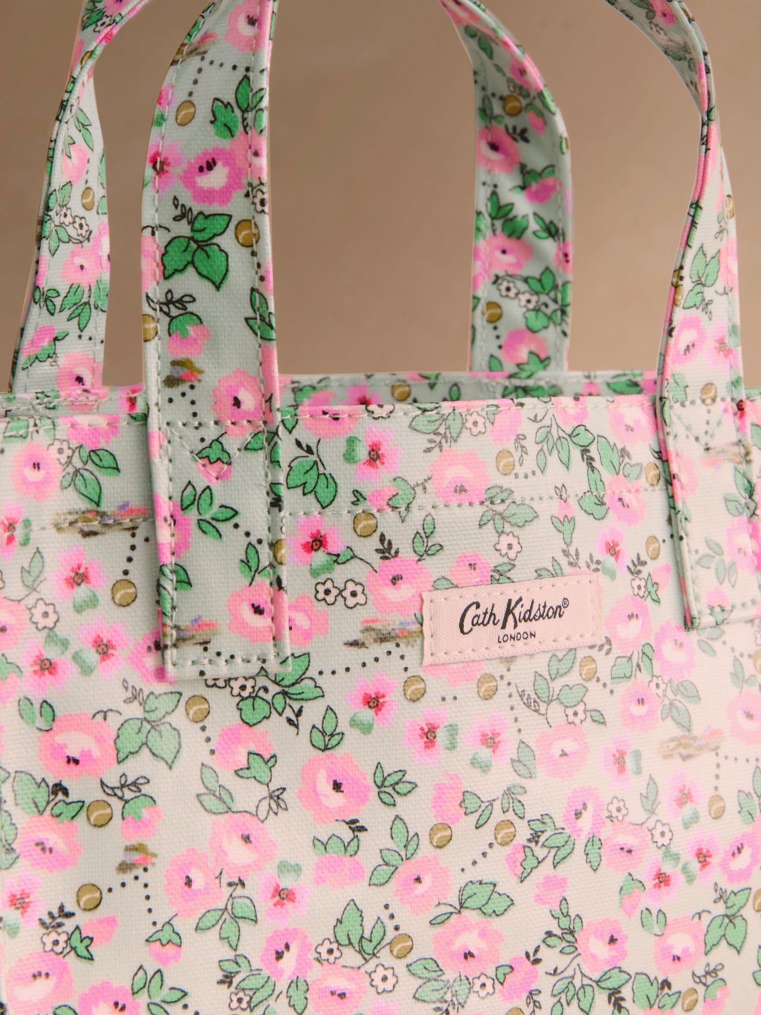  Túi Mini Cath Kidston Phủ PVC Chống Nước Hoạ Tiết Tennis Ditsy V22903 