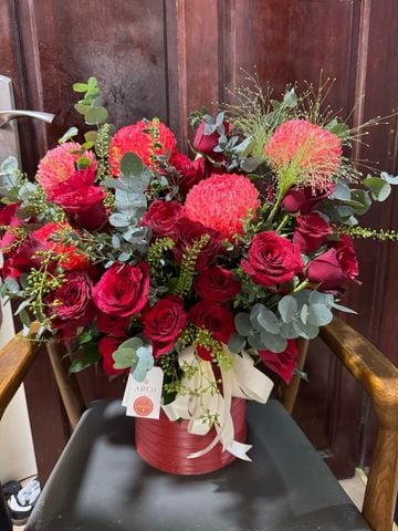 Hộp Hoa Tone Đỏ Sang Trọng A0291