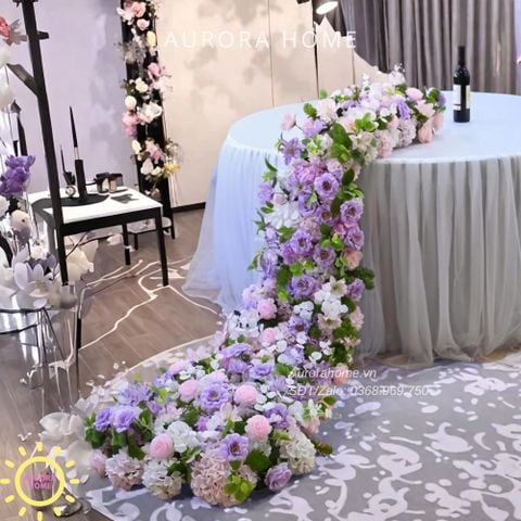 Dãy thác hoa lụa để bàn xinh xắn (thiết kế theo tông màu)