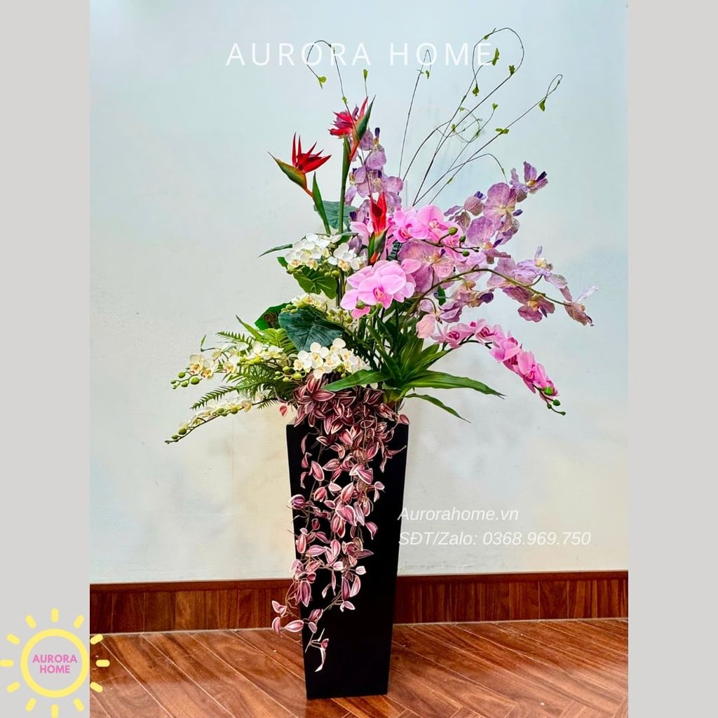 Chậu hoa lan hồ điệp cao cấp Ngọc Lan Hương