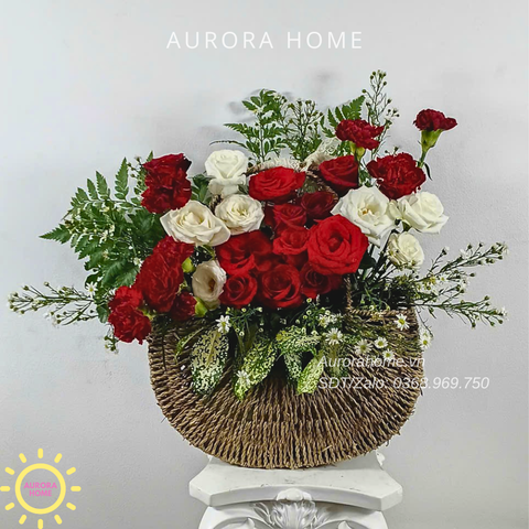 Giỏ hoa tươi Eternal Charm – Vẻ Đẹp Vĩnh Hằng