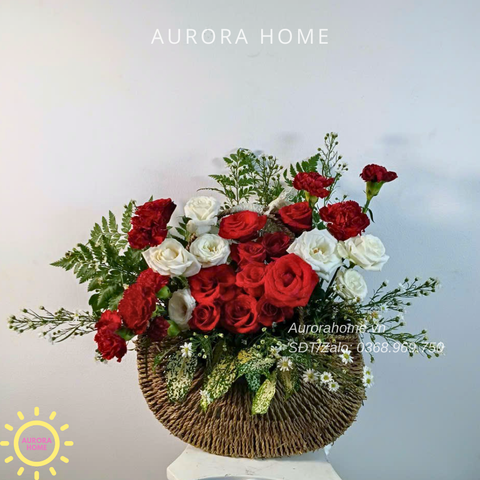 Giỏ hoa tươi Eternal Charm – Vẻ Đẹp Vĩnh Hằng