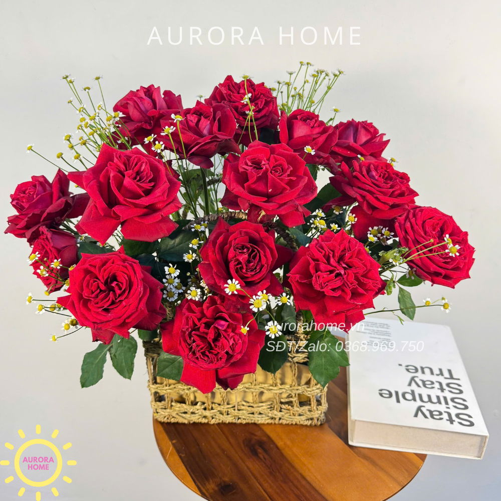Giỏ hoa tươi Scarlet Love – Tình Yêu Đỏ Thắm