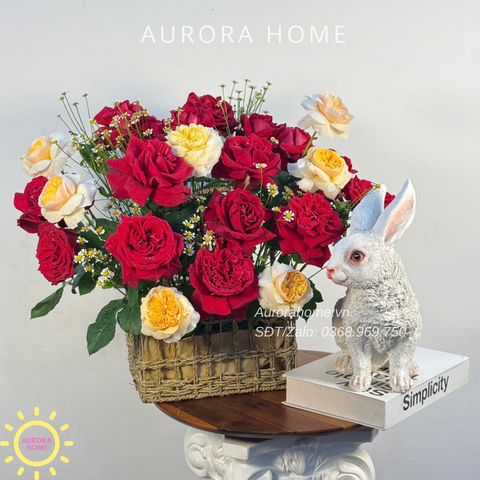 Giỏ hoa tươi tone Sunshine & Red Roses