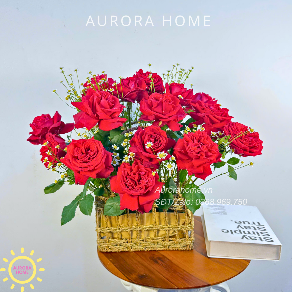 Giỏ hoa tươi Scarlet Love – Tình Yêu Đỏ Thắm