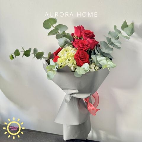 Bó hoa hồng đỏ tươi Love You sang trọng