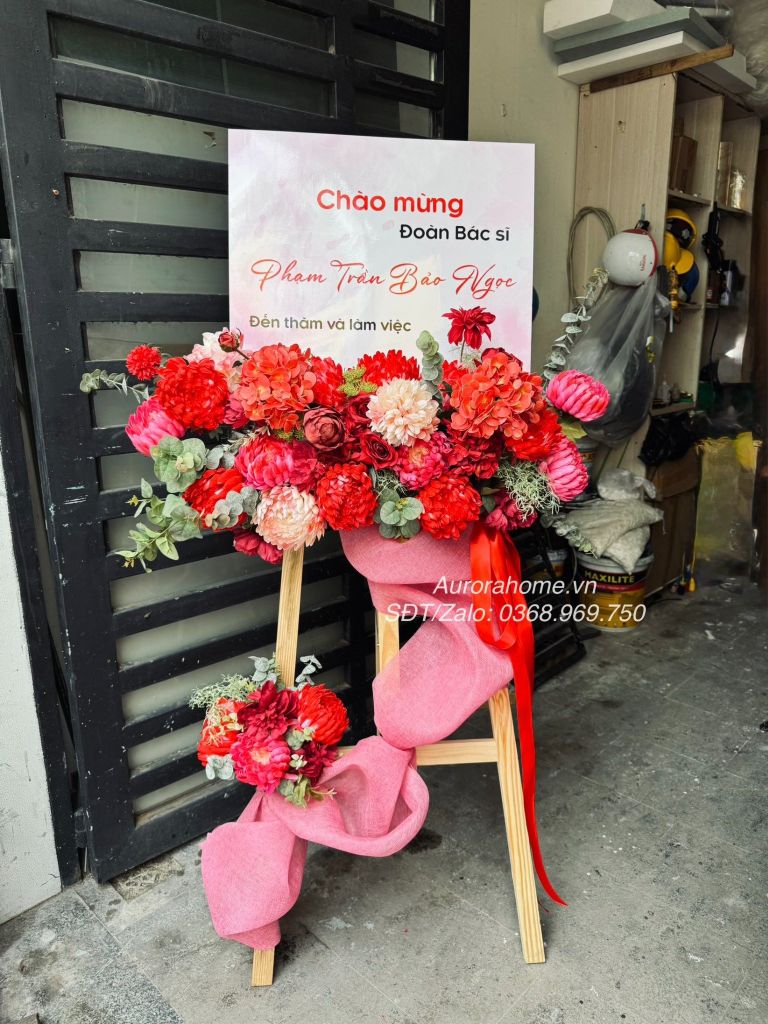 Kệ hoa giả cao cấp Red in Fate