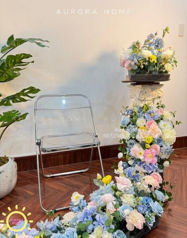 Tiểu cảnh dãy hoa lụa xinh xắn trang trí