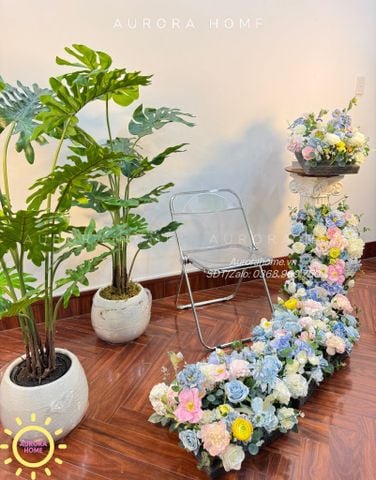 Tiểu cảnh dãy hoa lụa xinh xắn trang trí