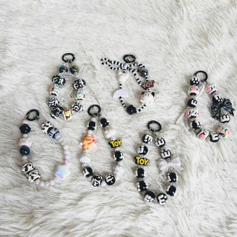  Dây đeo DTC01 điện thoại charm cao cấp  Mix hạt trắng đen siêu xinh 