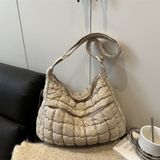  Túi xách XTT012 Chần Bông Dáng Vai – Mềm Mại, Sành Điệu & Rất Dễ Phối 