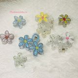  Kẹp tóc hoa nhựa KT0313 – Kẹp hoa trong suốt nhiều màu xinh xắn 