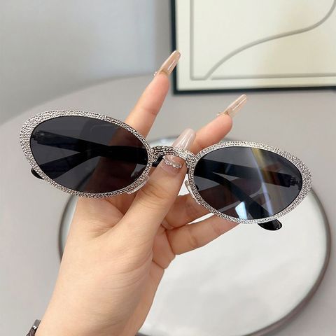  Mắt Kính MKK07 – Phong Cách Sang Trọng, Che Nắng Chuẩn Fashion 