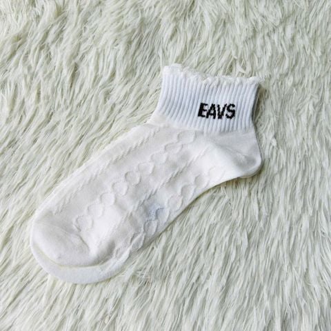  Vớ Trắng VV0028 - Trắng kem Cổ Ngắn Thêu Họa Tiết Hàn Quốc 