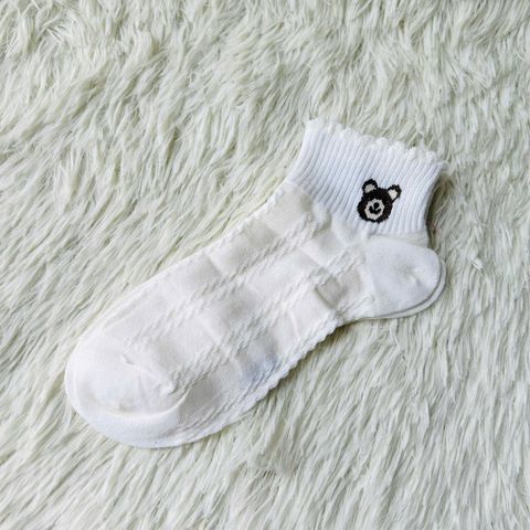  Vớ Trắng VV0028 - Trắng kem Cổ Ngắn Thêu Họa Tiết Hàn Quốc 