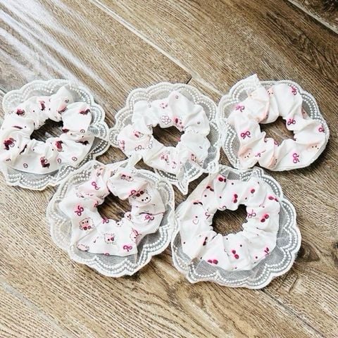  Cột tóc CT0017 Scrunchie hoa vải Hàn Quốc 