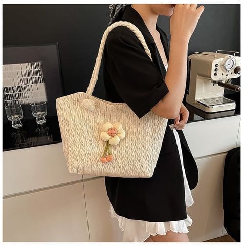  Túi xách XTT0013 Cói Hoa Đính – Thanh Lịch Nhẹ Nhàng, Phong Cách Tiểu Thư 