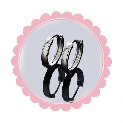  Bông tai TB0422 khoen titan đen viền bạc – Cá tính tối giản, đeo nhẹ không kích ứng 