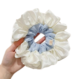  Cột tóc CO0253 – Scrunchie lụa xanh bềo phối caro vintage 