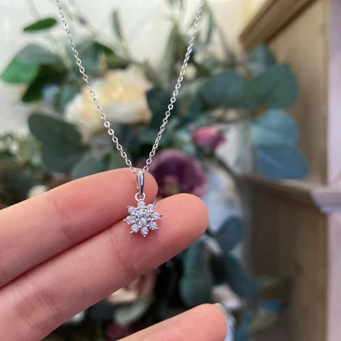  Dây Chuyền DC300 – Sao 8 cánh titan lấp lánh, tinh tế 